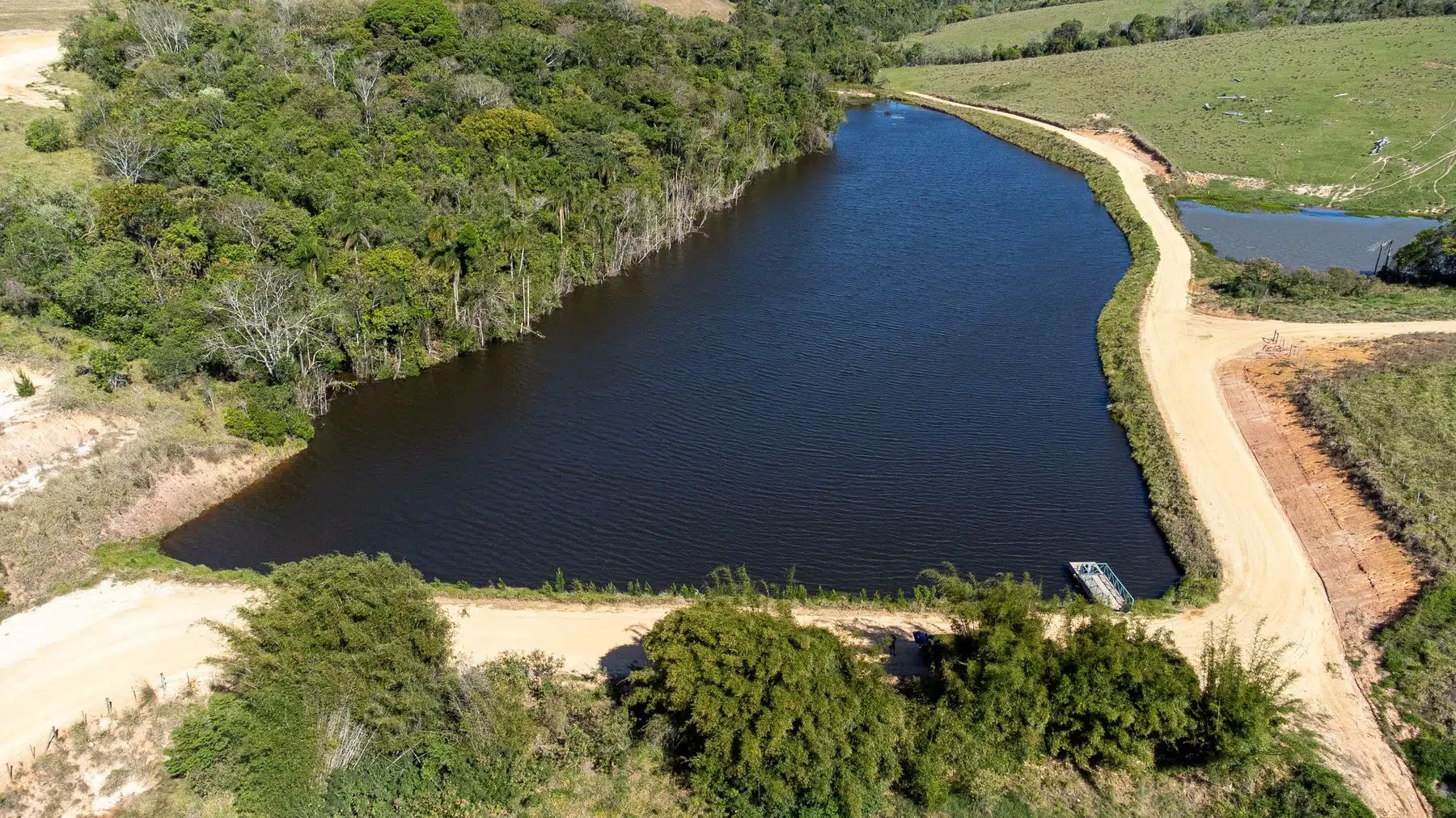Recuperação de lago e açude