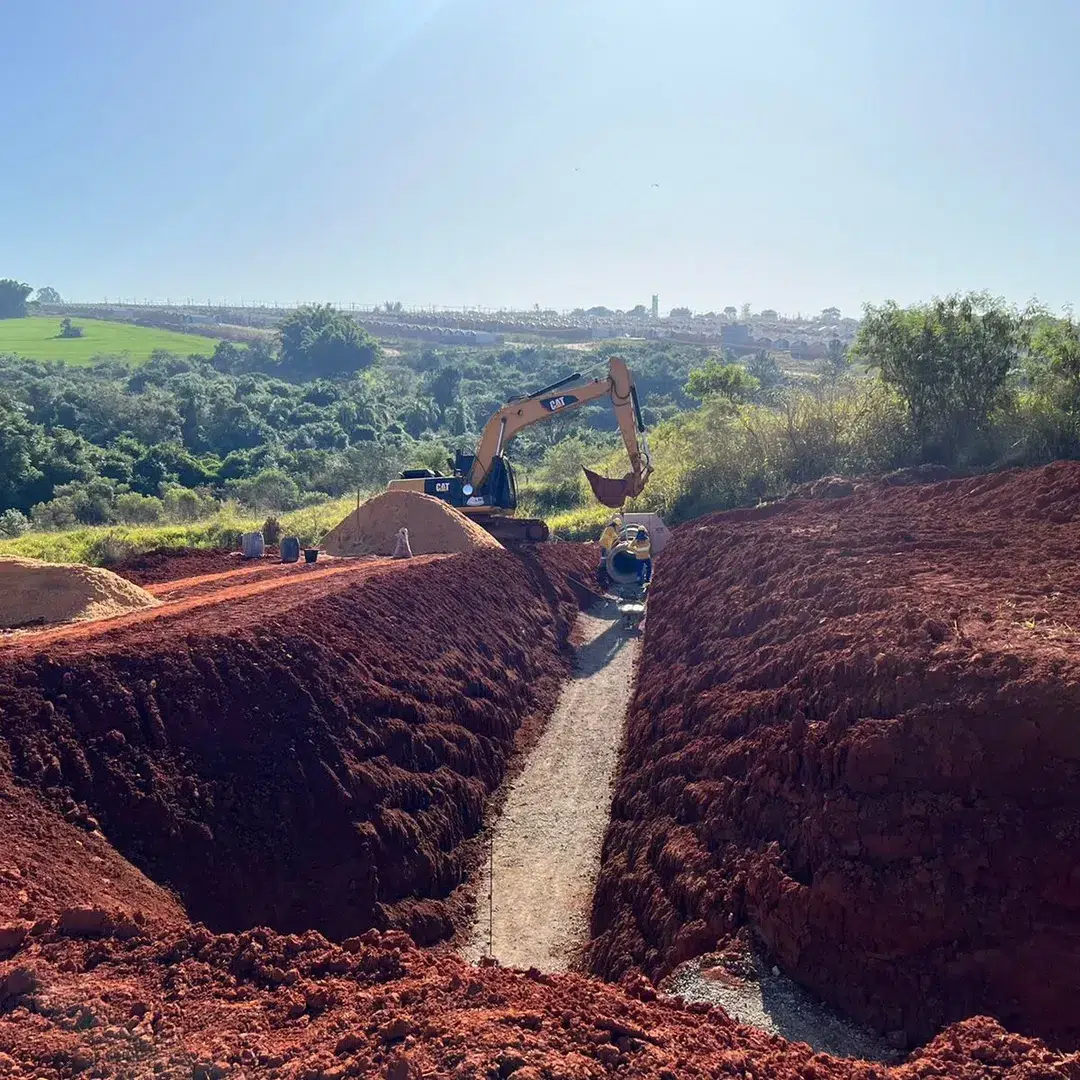 Escavação para infraestrutura subterrânea